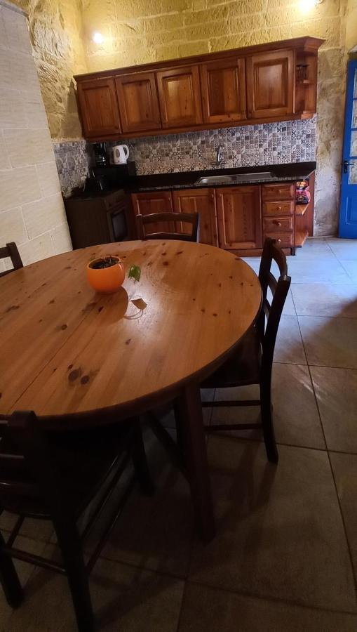 فيلا Santa Luċijaفي Ta Lucia Farmhouse With Private Pool And Bbq المظهر الخارجي الصورة